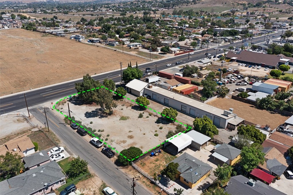 9090 Limonite Avenue