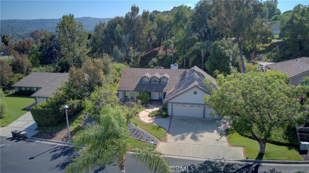 5549 Trailside Drive