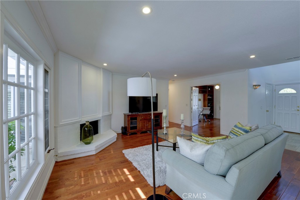 5549 Trailside Drive