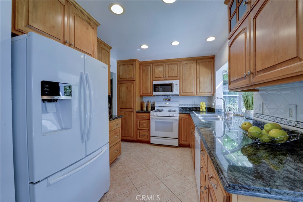 5549 Trailside Drive