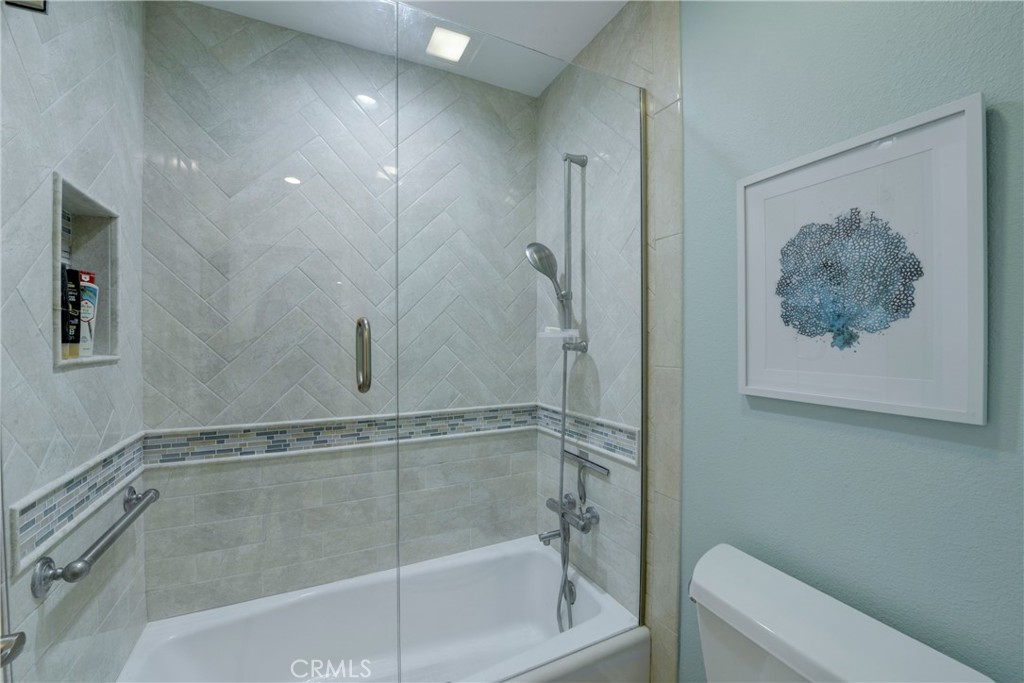 5549 Trailside Drive