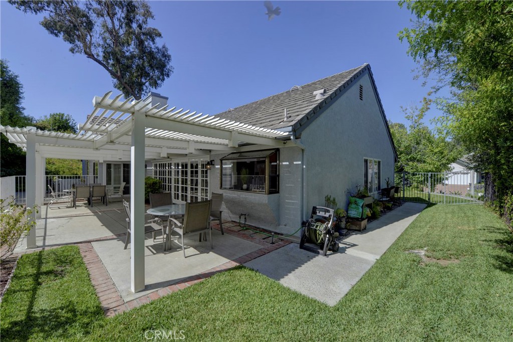 5549 Trailside Drive