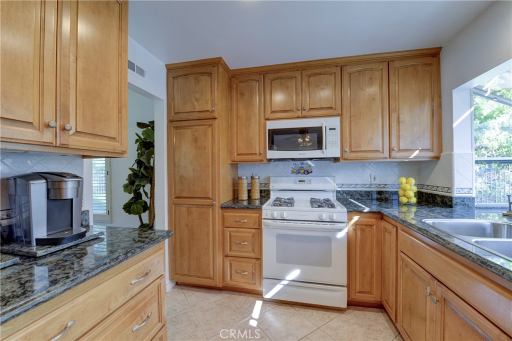 5549 Trailside Drive