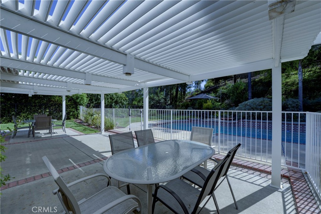 5549 Trailside Drive