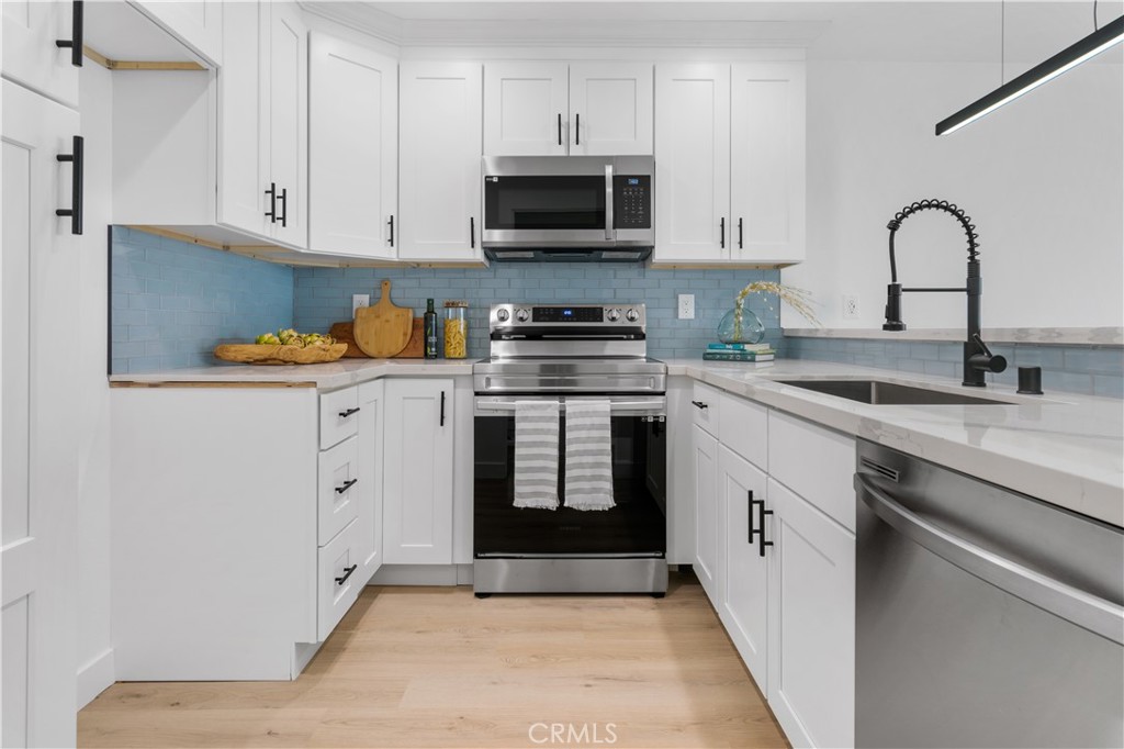 2235 W 25th Street 124