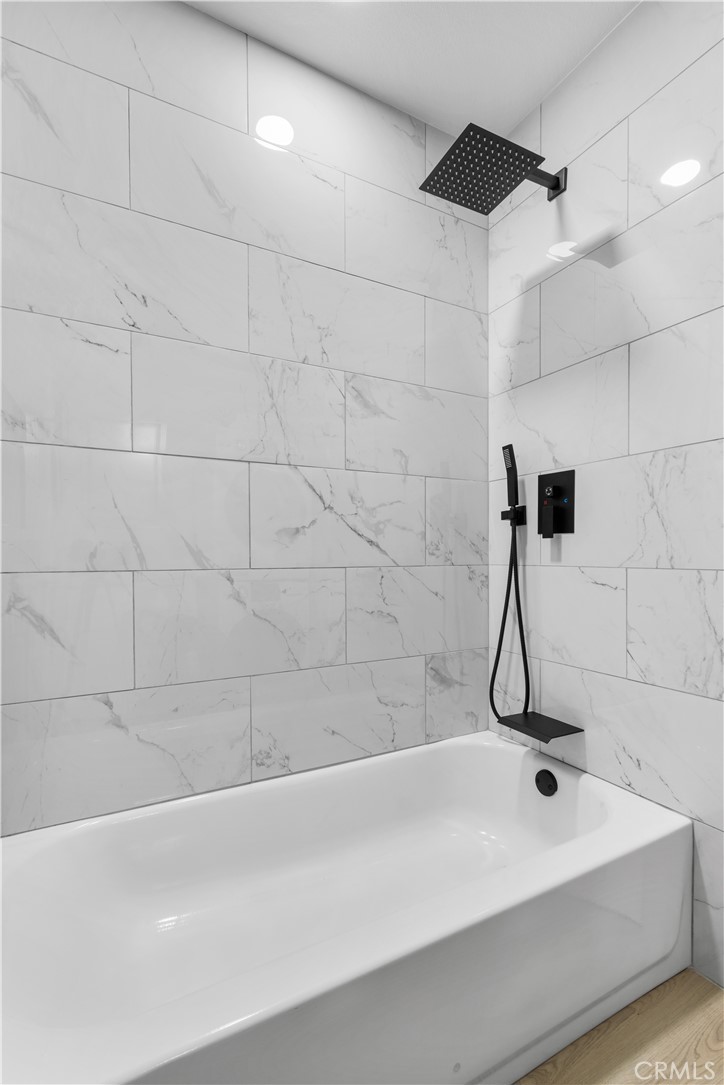 2235 W 25th Street 124