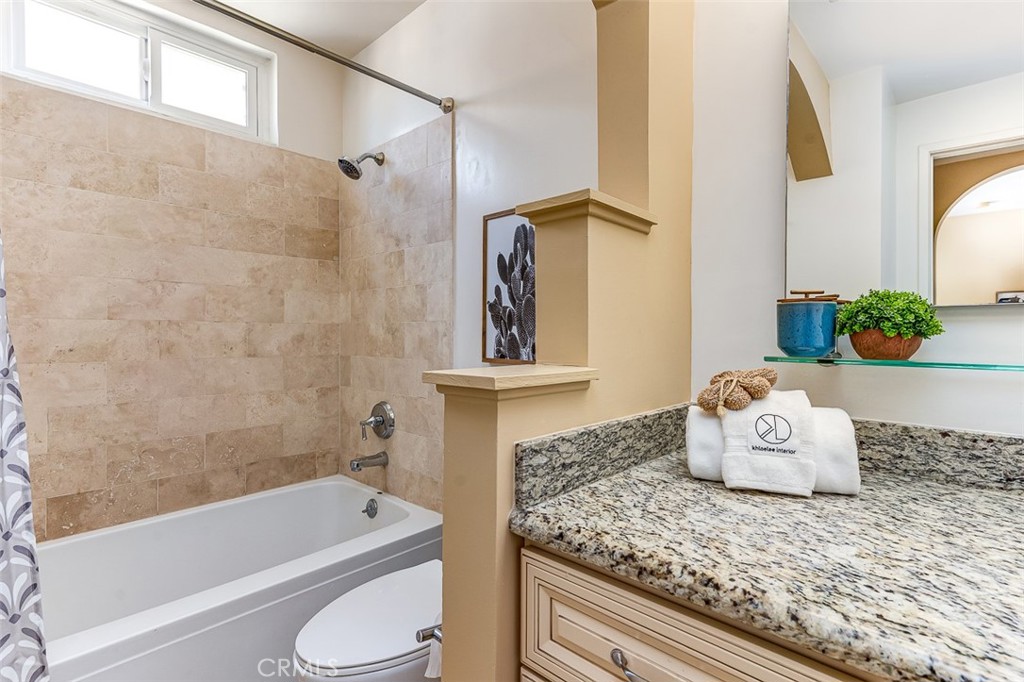 620 S Gramercy Place 441