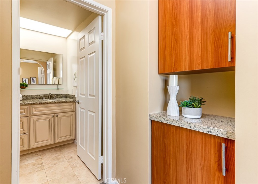 620 S Gramercy Place 441