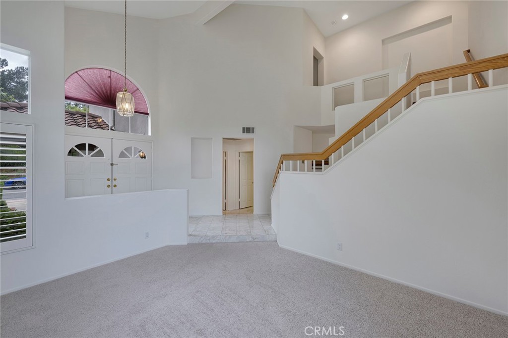 585 S Morningstar Drive