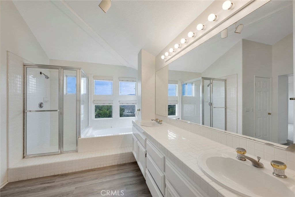 585 S Morningstar Drive