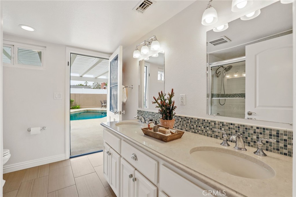 3232 Copa De Oro Drive