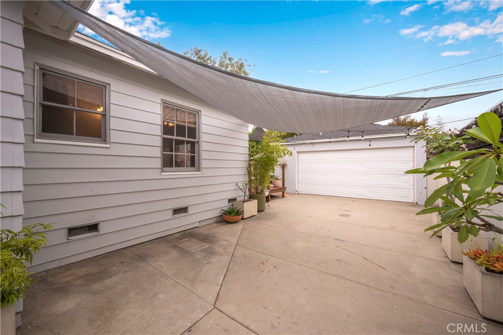 5755 E Scrivener Street