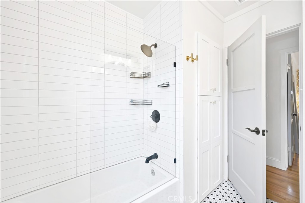 5755 E Scrivener Street