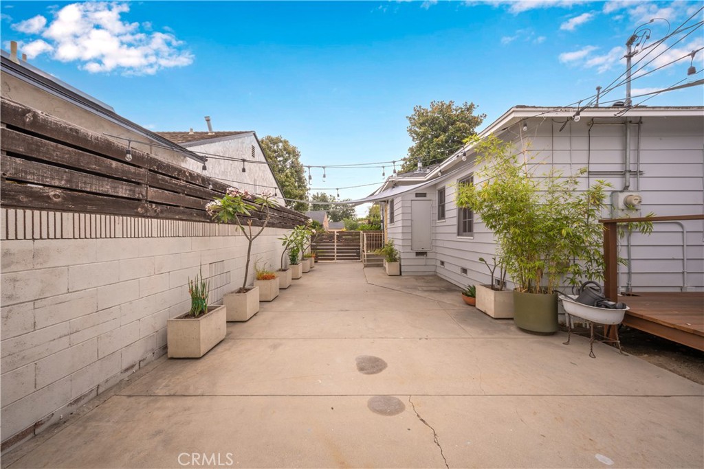 5755 E Scrivener Street