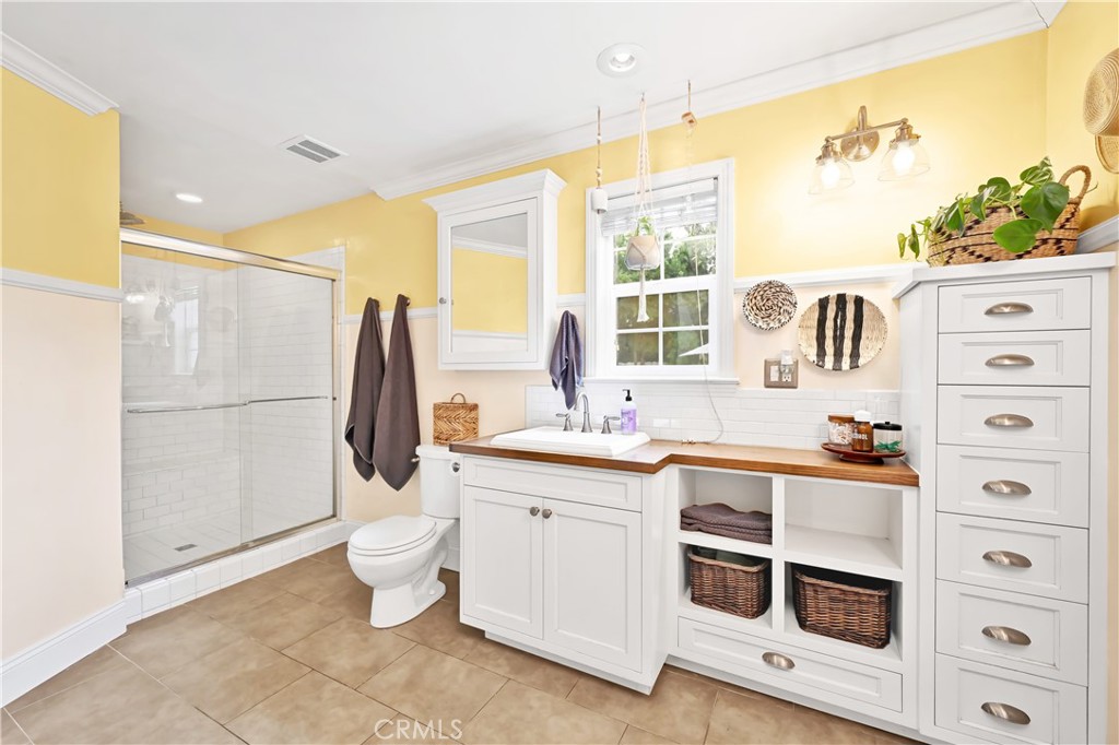 5755 E Scrivener Street