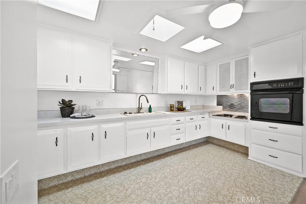 13701 M1-16K Annandale M1-16K