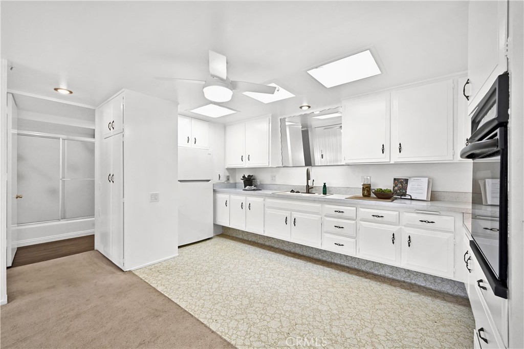 13701 M1-16K Annandale M1-16K
