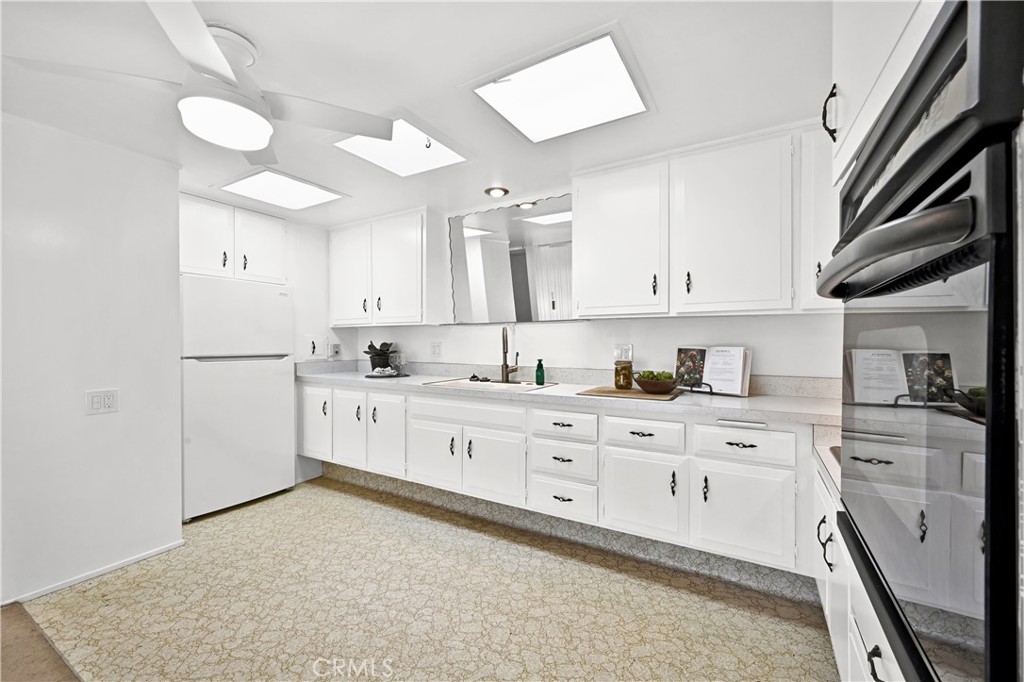 13701 M1-16K Annandale M1-16K