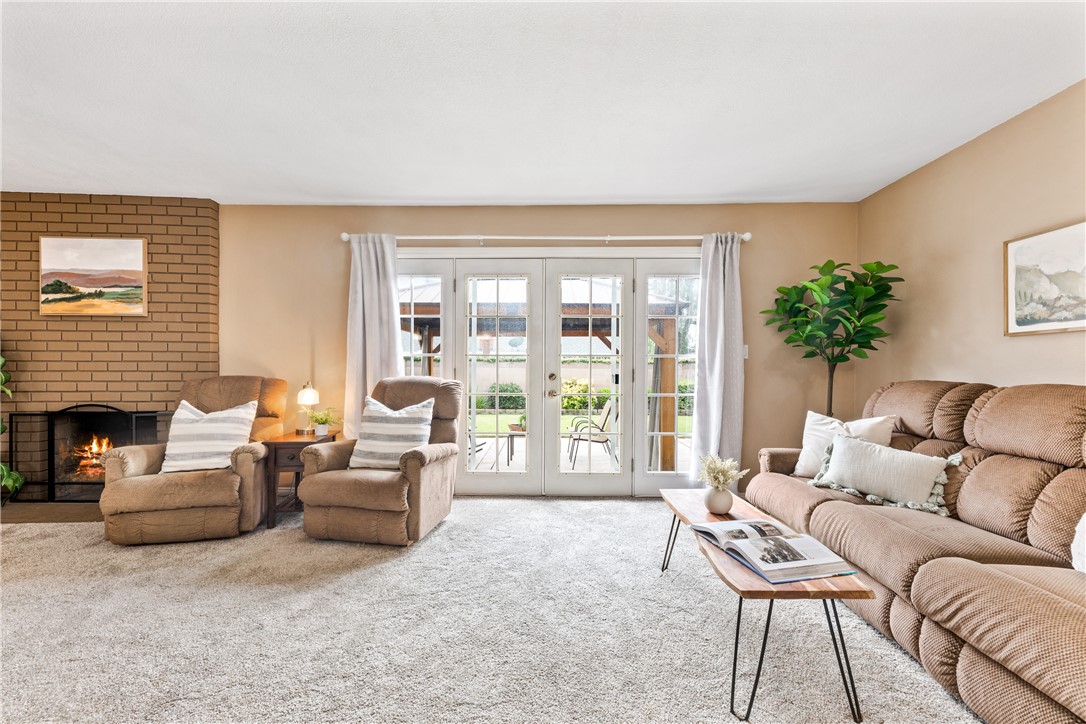 2430 W Grivey Avenue