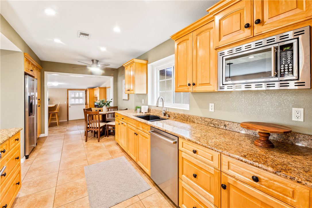 2430 W Grivey Avenue