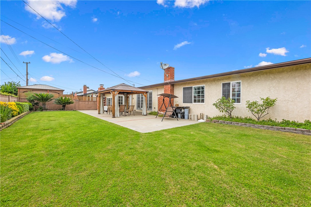 2430 W Grivey Avenue