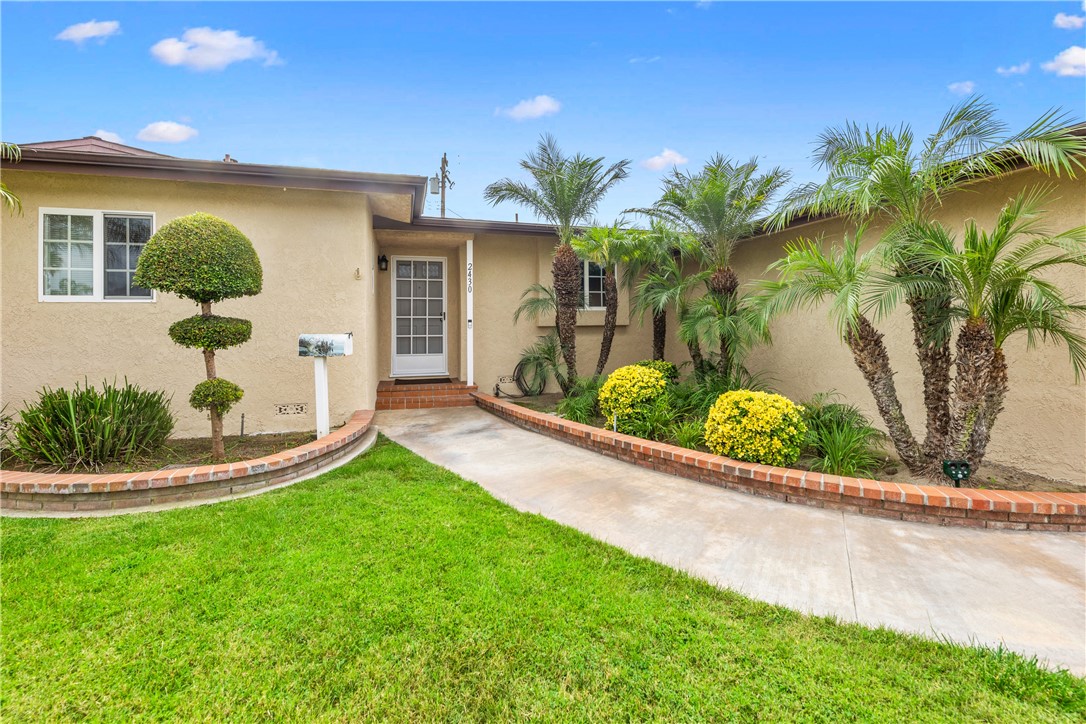 2430 W Grivey Avenue