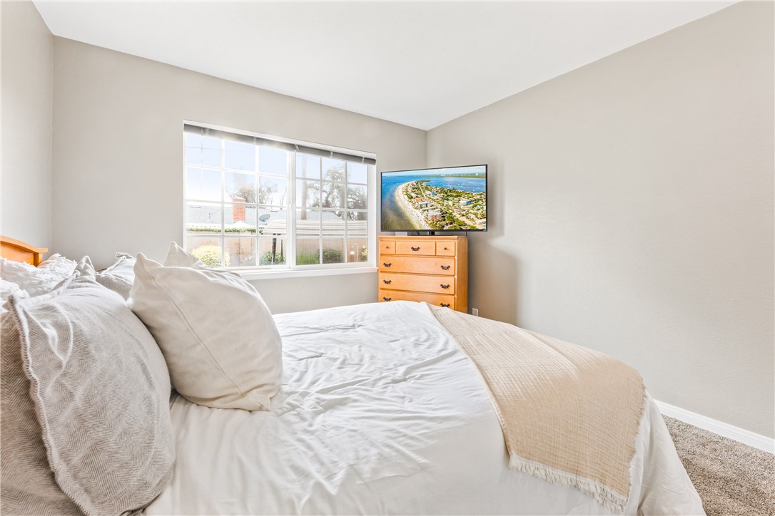 2430 W Grivey Avenue