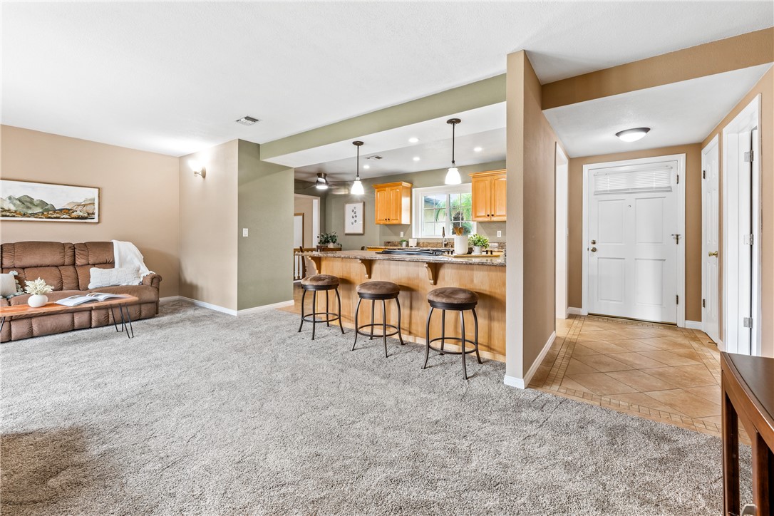 2430 W Grivey Avenue