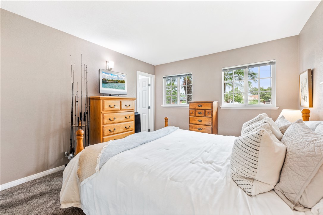 2430 W Grivey Avenue