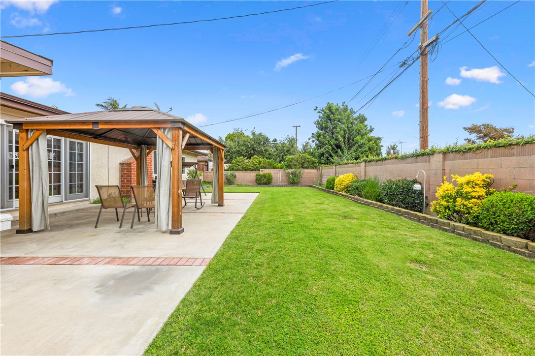 2430 W Grivey Avenue