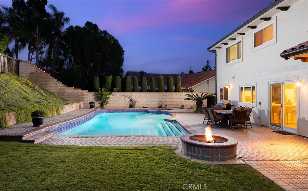 6021 E Shenandoah Avenue