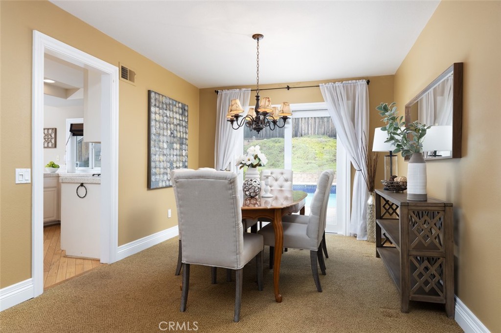 6021 E Shenandoah Avenue