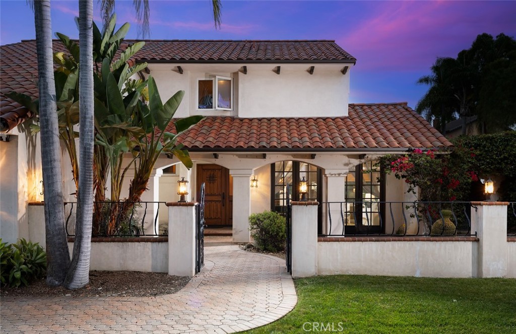 6021 E Shenandoah Avenue