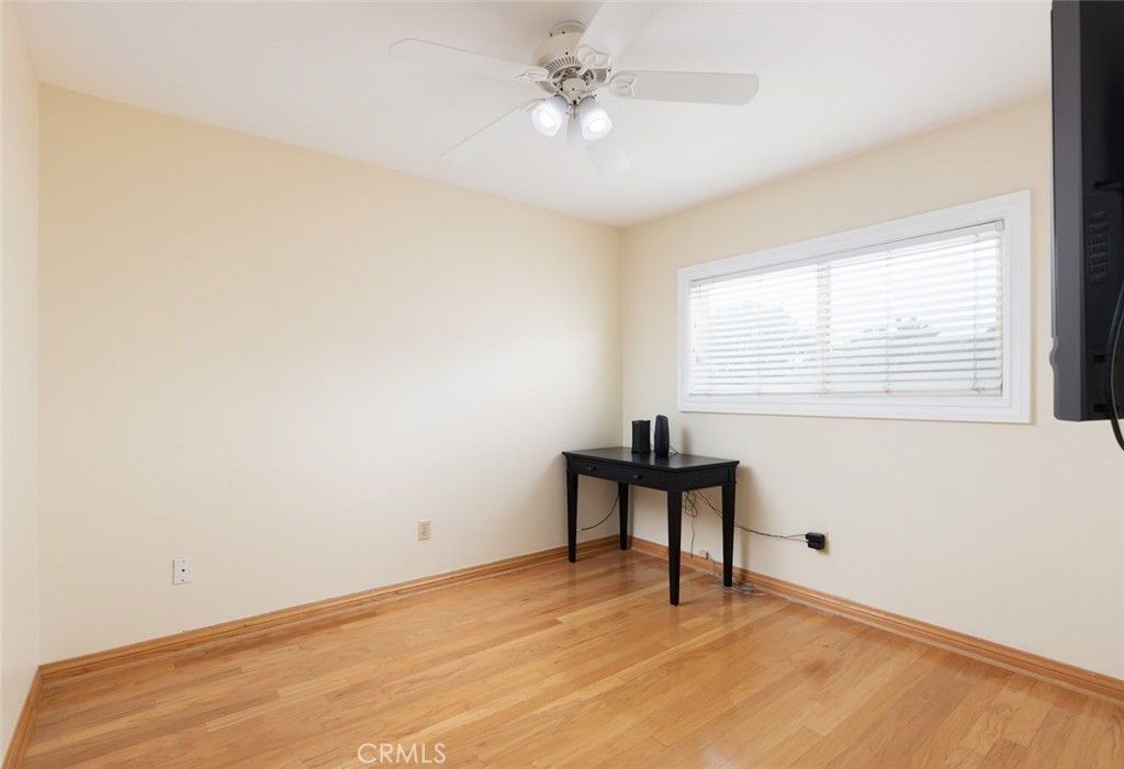 6021 E Shenandoah Avenue