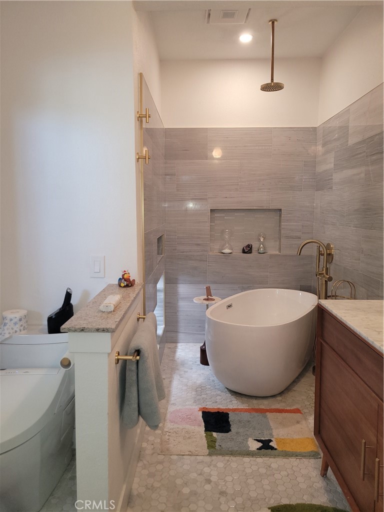 5032 Dorado Drive 210