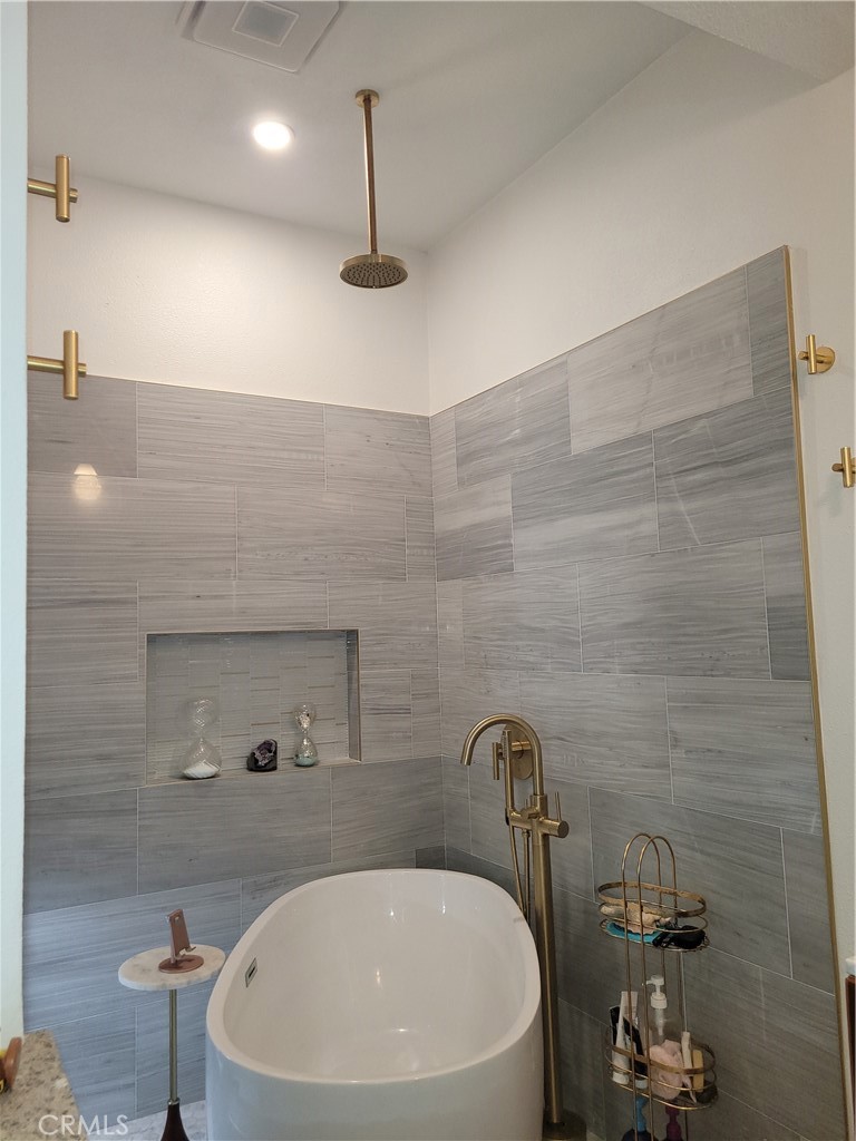 5032 Dorado Drive 210