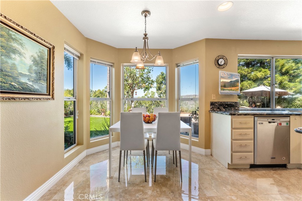 8171 E Marblehead Way