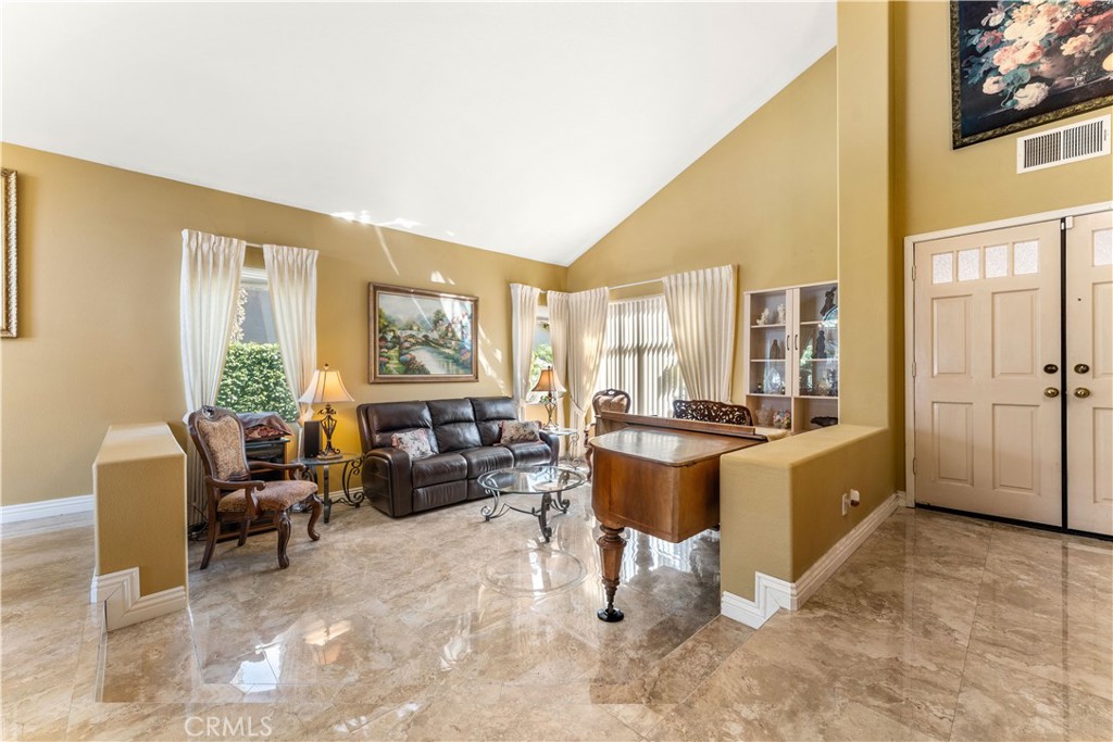 8171 E Marblehead Way