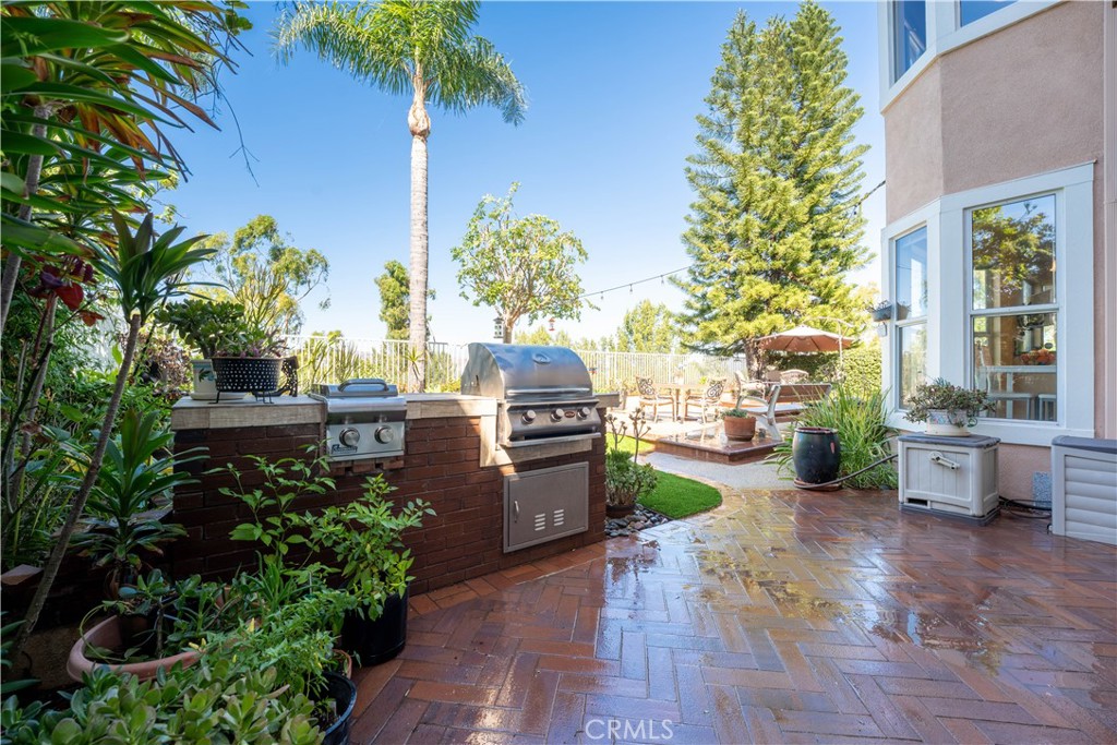 8171 E Marblehead Way