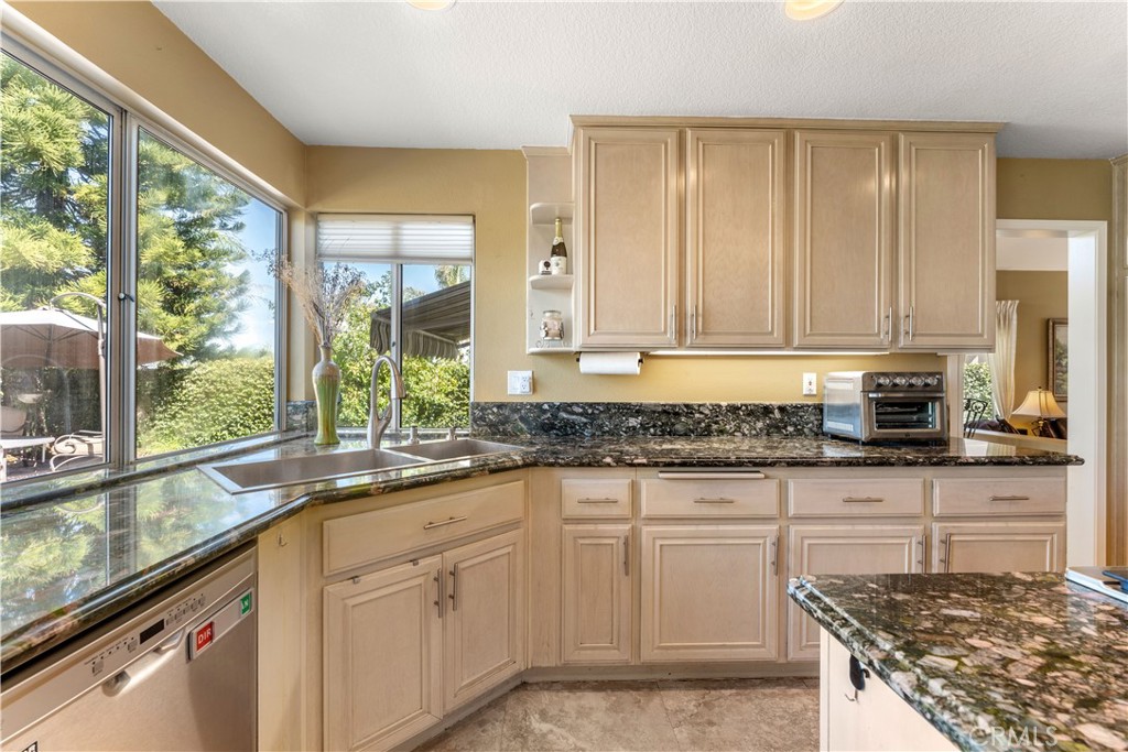 8171 E Marblehead Way