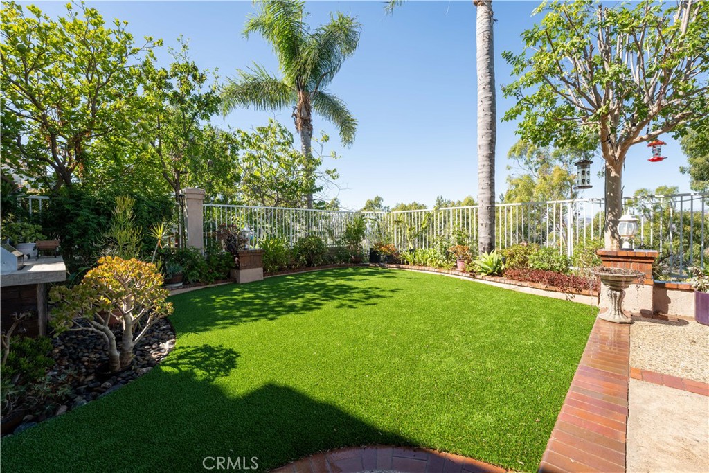 8171 E Marblehead Way