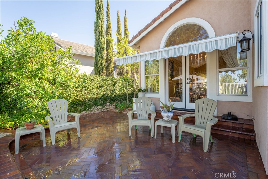 8171 E Marblehead Way