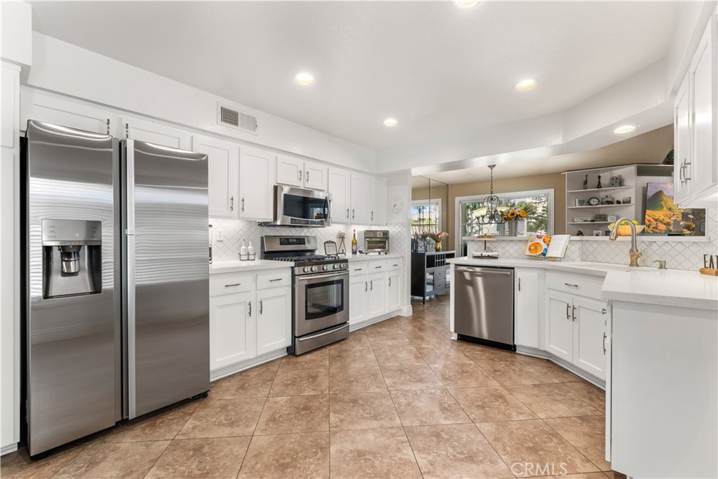 8035 E Treeview Court