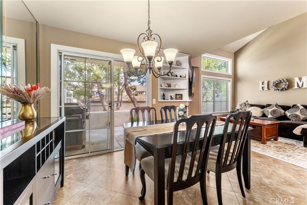 8035 E Treeview Court