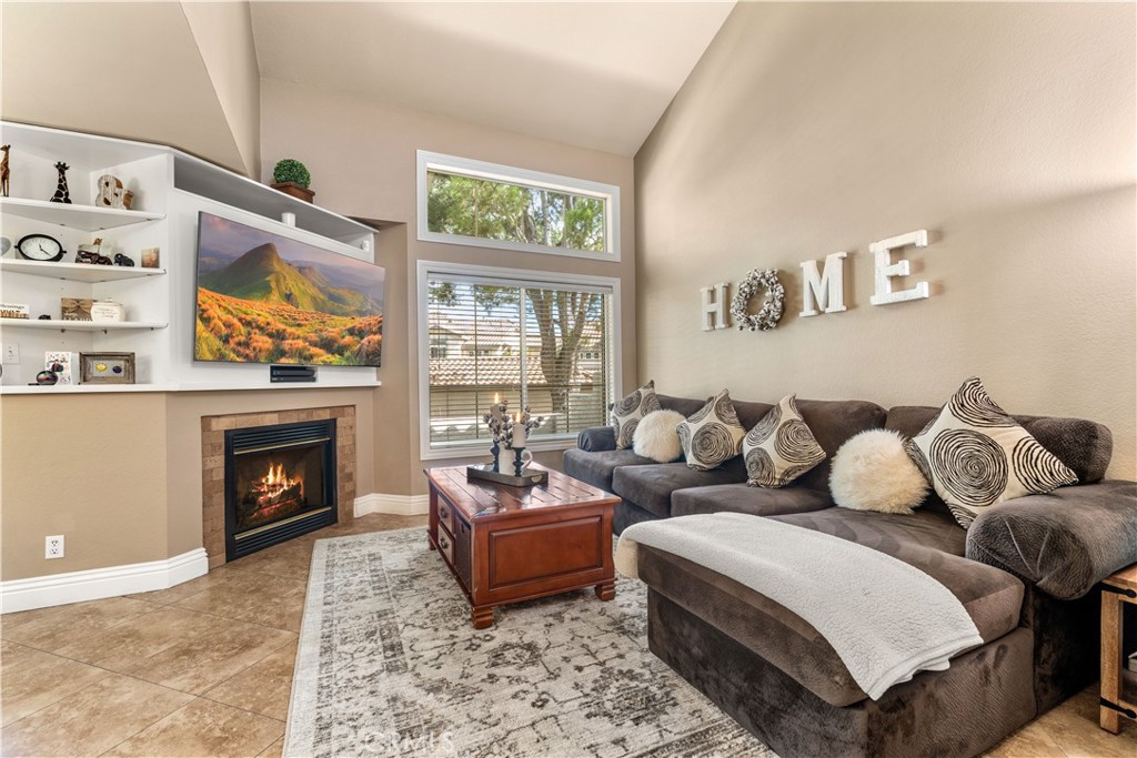 8035 E Treeview Court