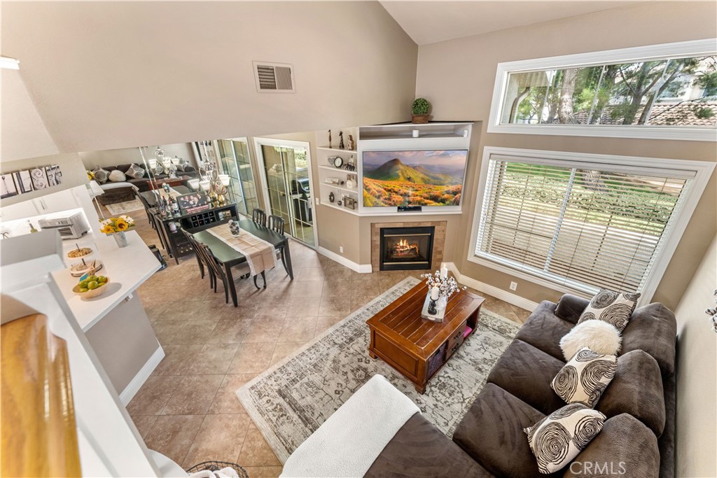 8035 E Treeview Court