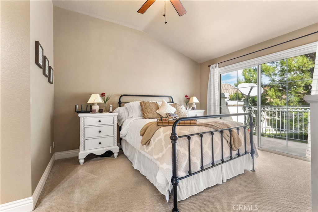 8035 E Treeview Court