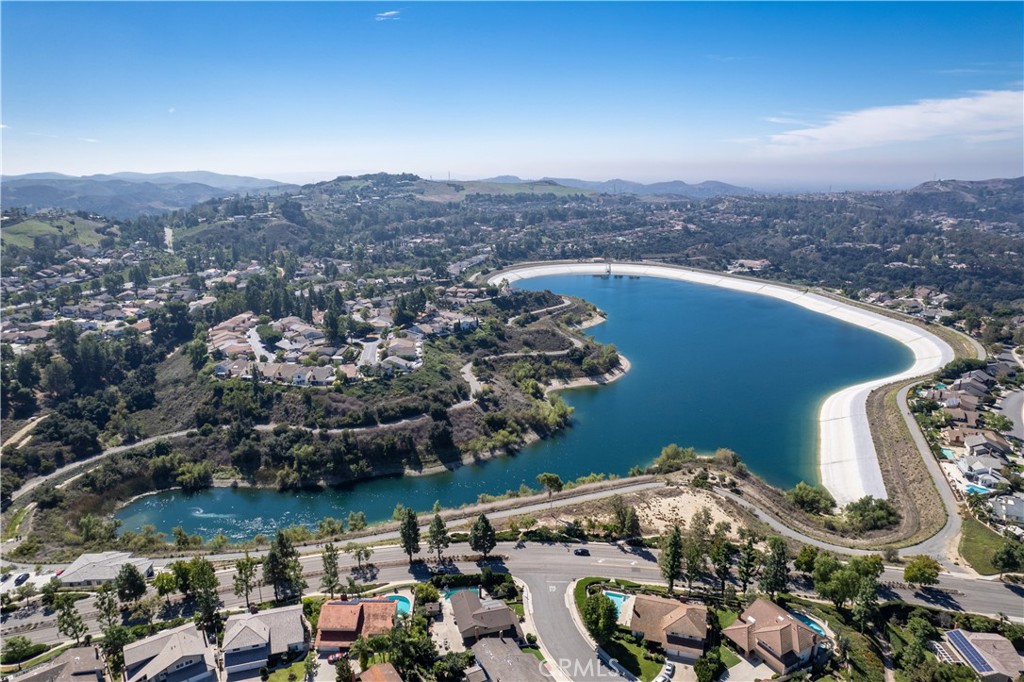 8035 E Treeview Court