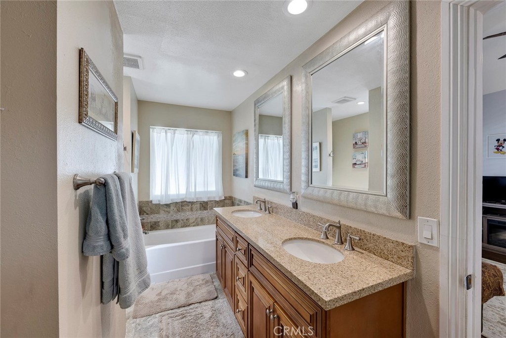 289 S Avenida Margarita