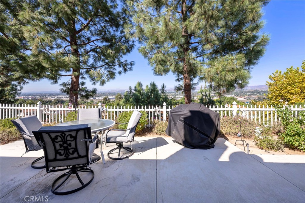 289 S Avenida Margarita